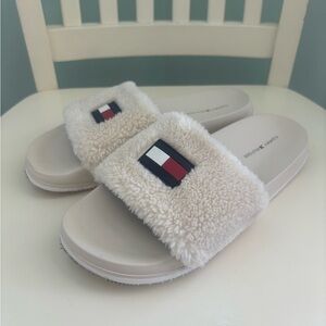 Tommy Hilfiger Fuzzy Slides